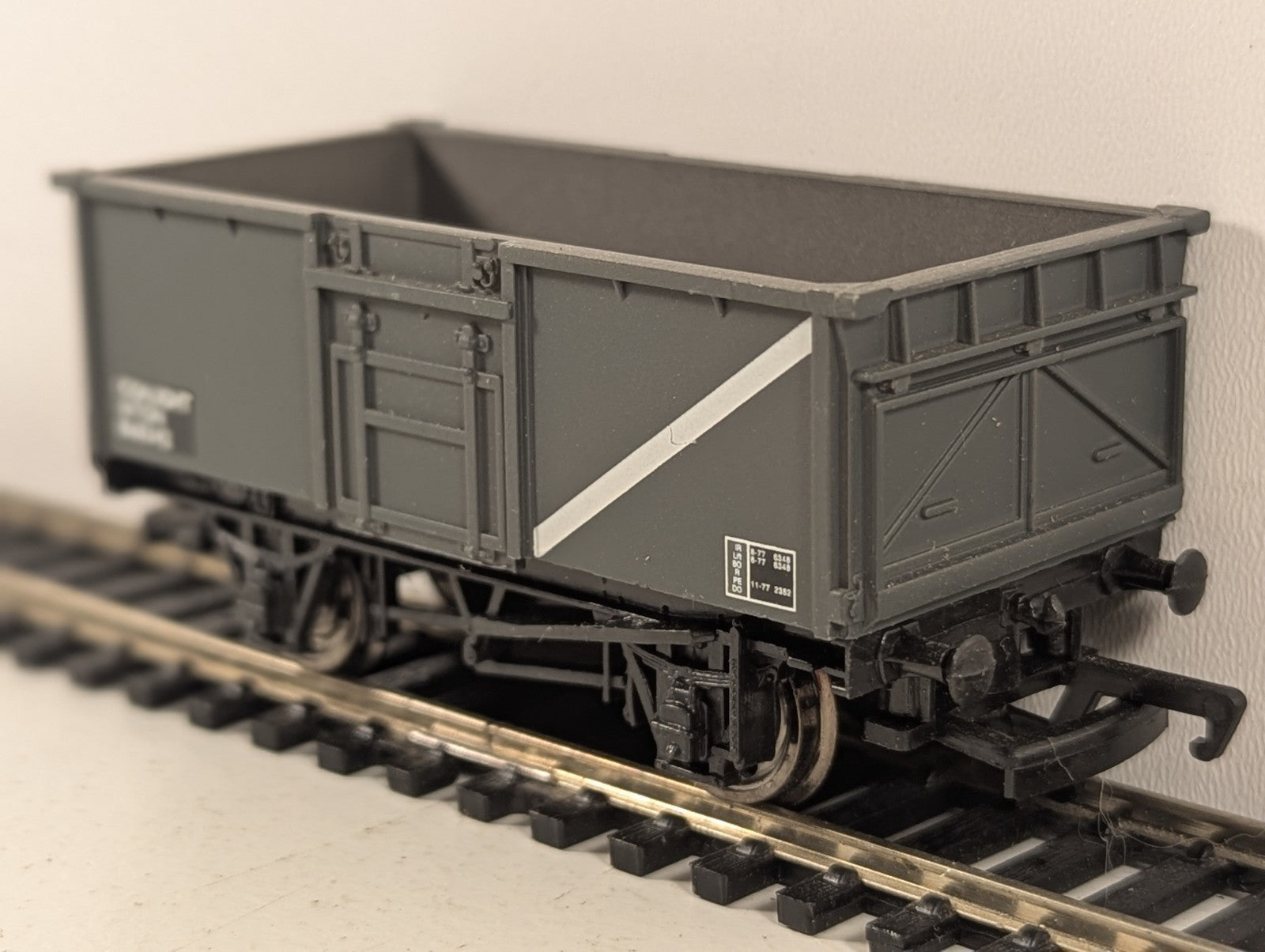 Bachmann OO Gauge 16 Ton Mineral Wagon Goods Wagon B68342 BR Grey
