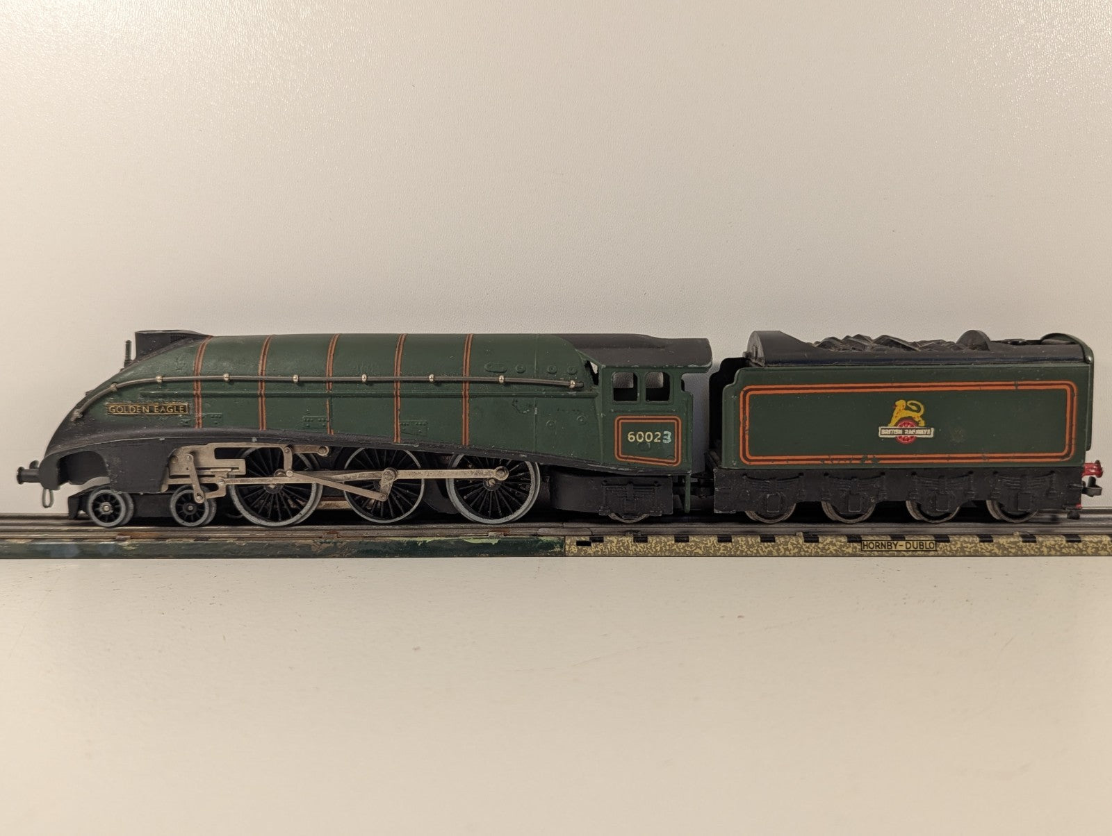 Hornby Dublo 3-Rail A4 4-6-2 “Golden Eagle” BR Green