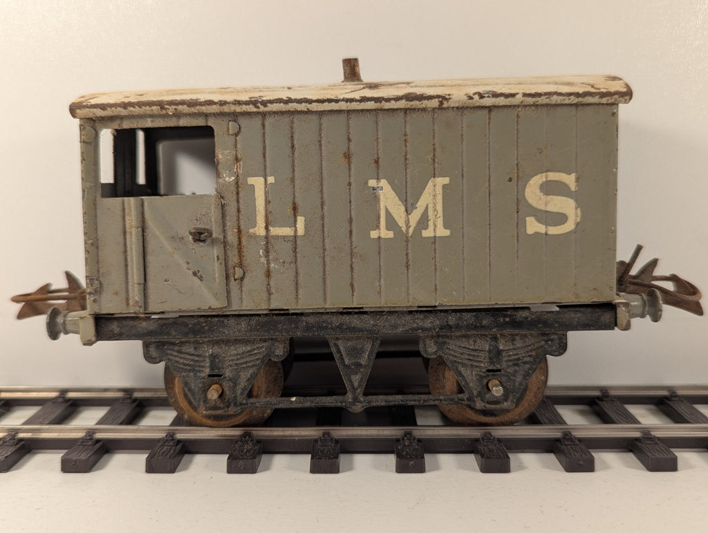 Hornby O Gauge LMS Brake Van