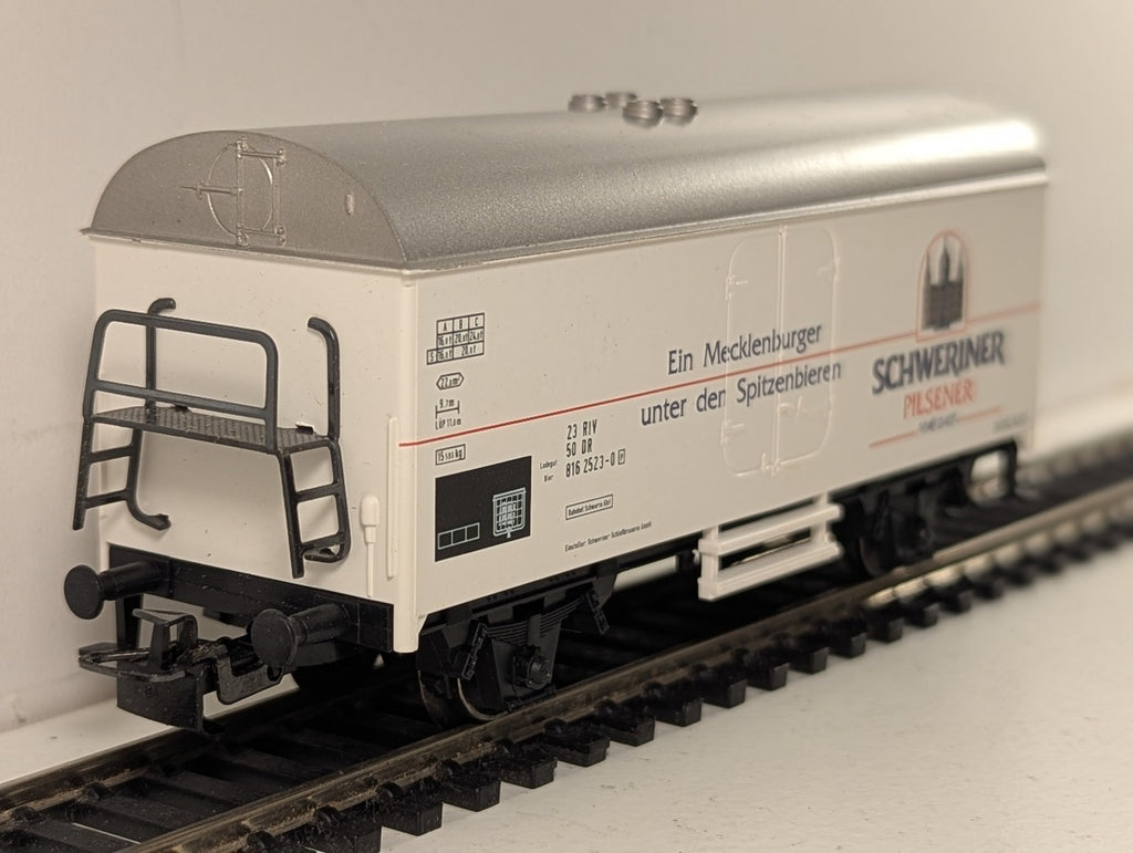 Märklin HO Scale Schweriner Pilsener Beer Wagon Goods Wagon 816 2523-0