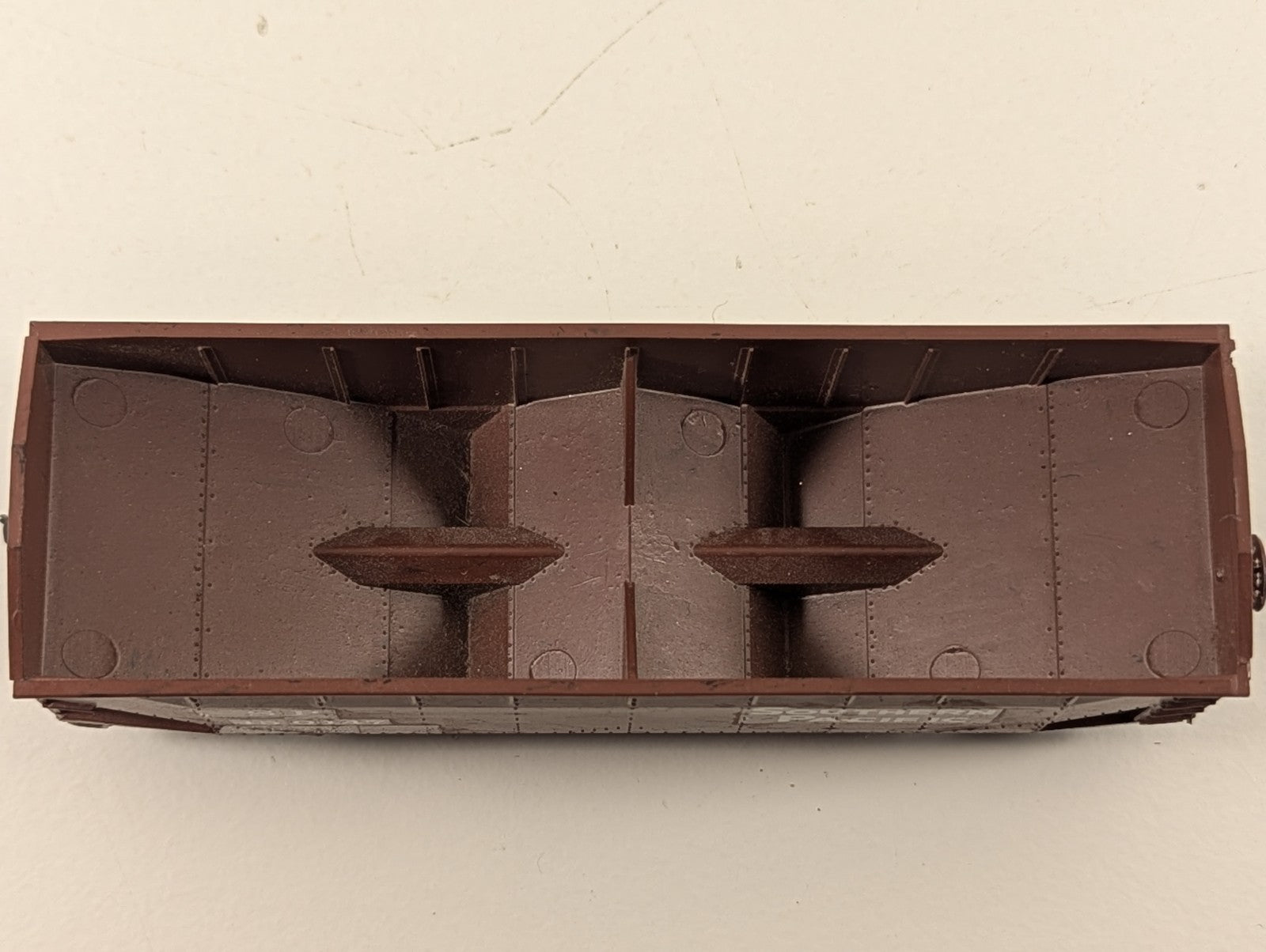 Athearn HO Gauge Southern Pacific Hopper Wagon – Renumbered