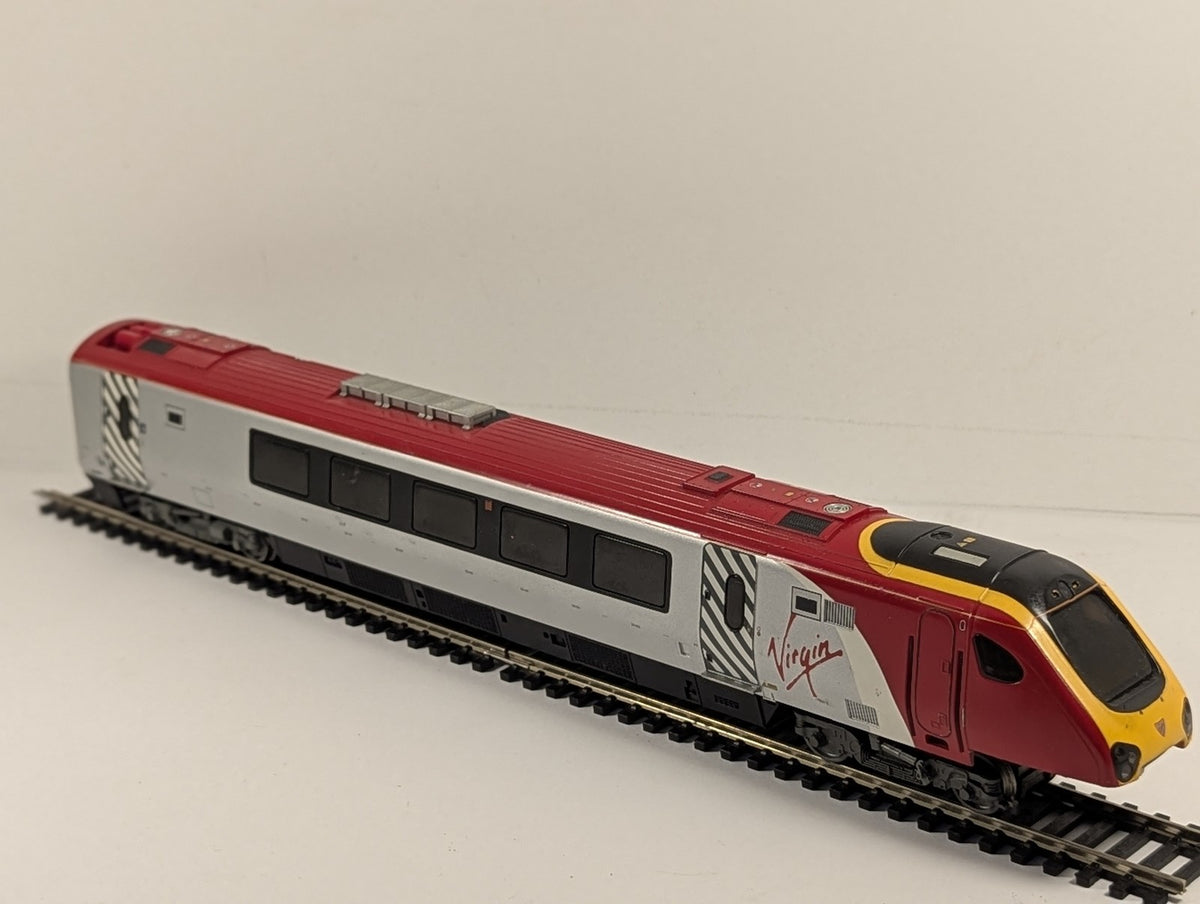 Hornby OO Gauge Class 220 Voyager Dummy Driving Car Diesel Locomotive 60351