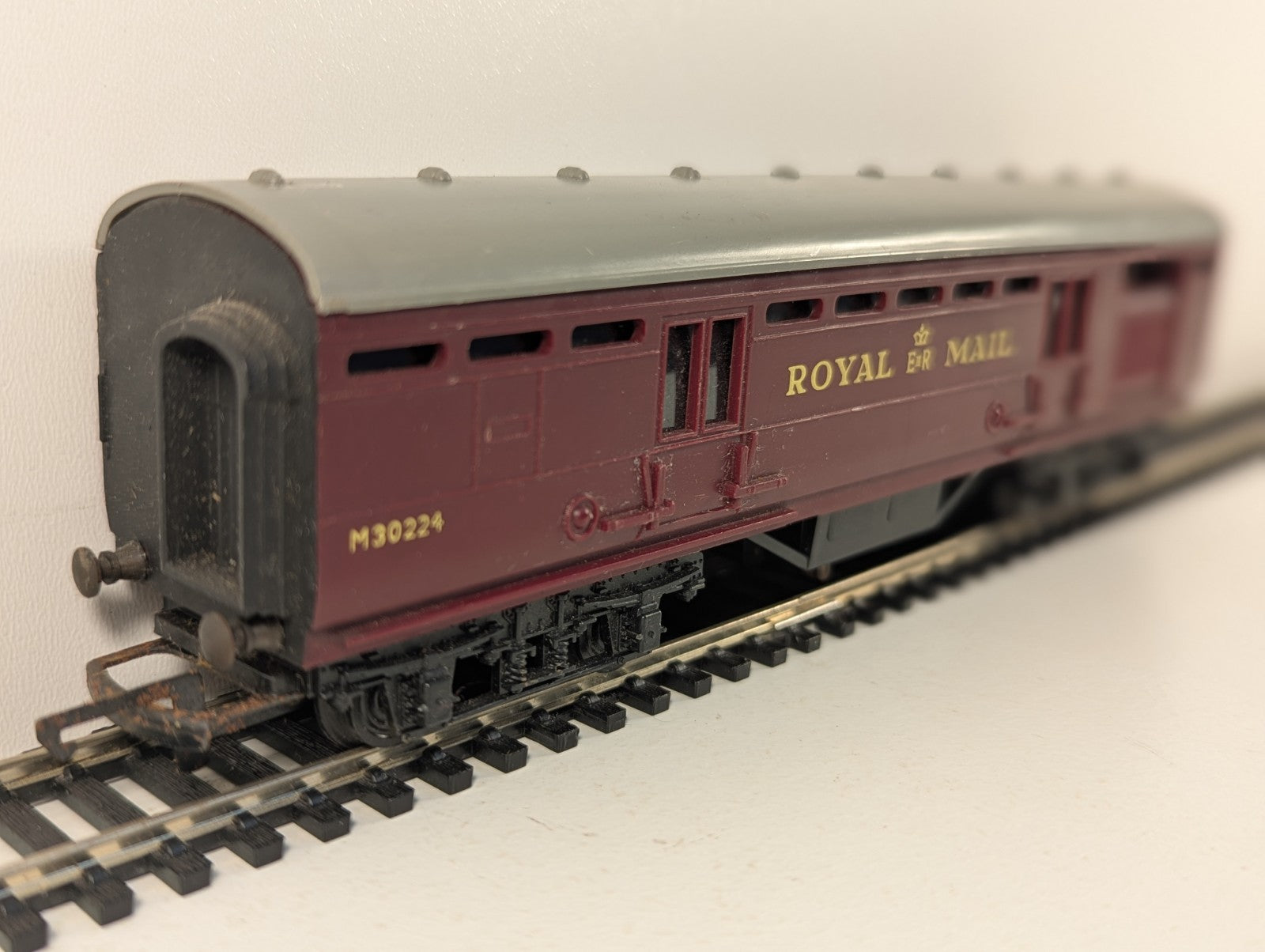 Tri-ang Hornby R23 OO Gauge Operating Royal Mail Coach