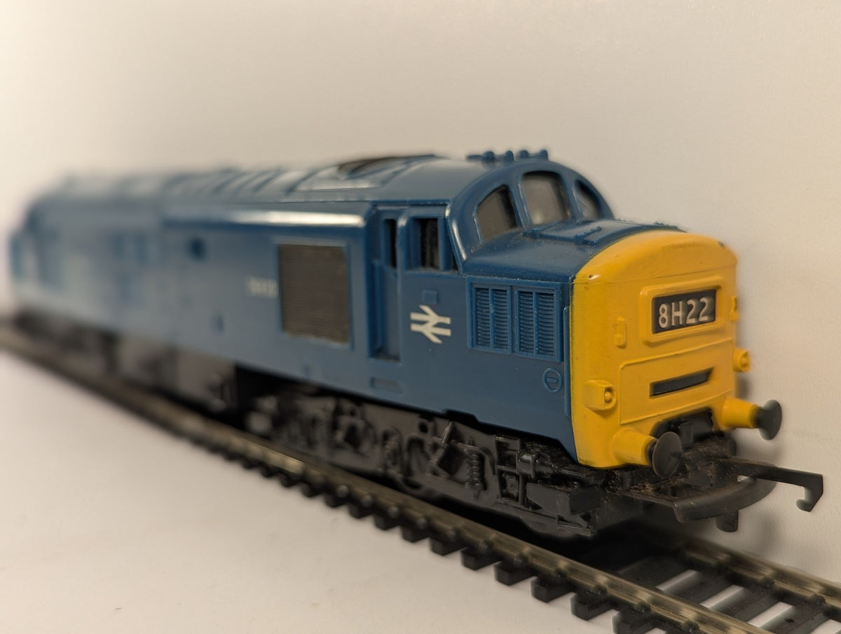Tri-ang OO Gauge Class 37 Diesel Locomotive D6830 BR Blue R751