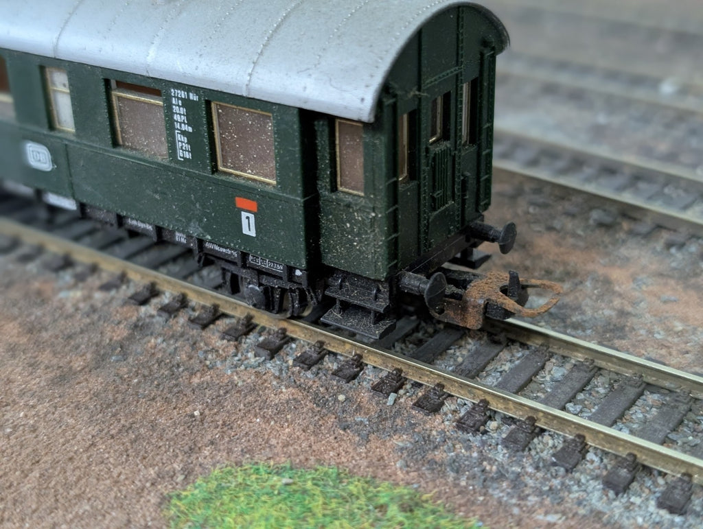 Lima 309153 HO Gauge DB 1st Class Passenger Coach No. 27261