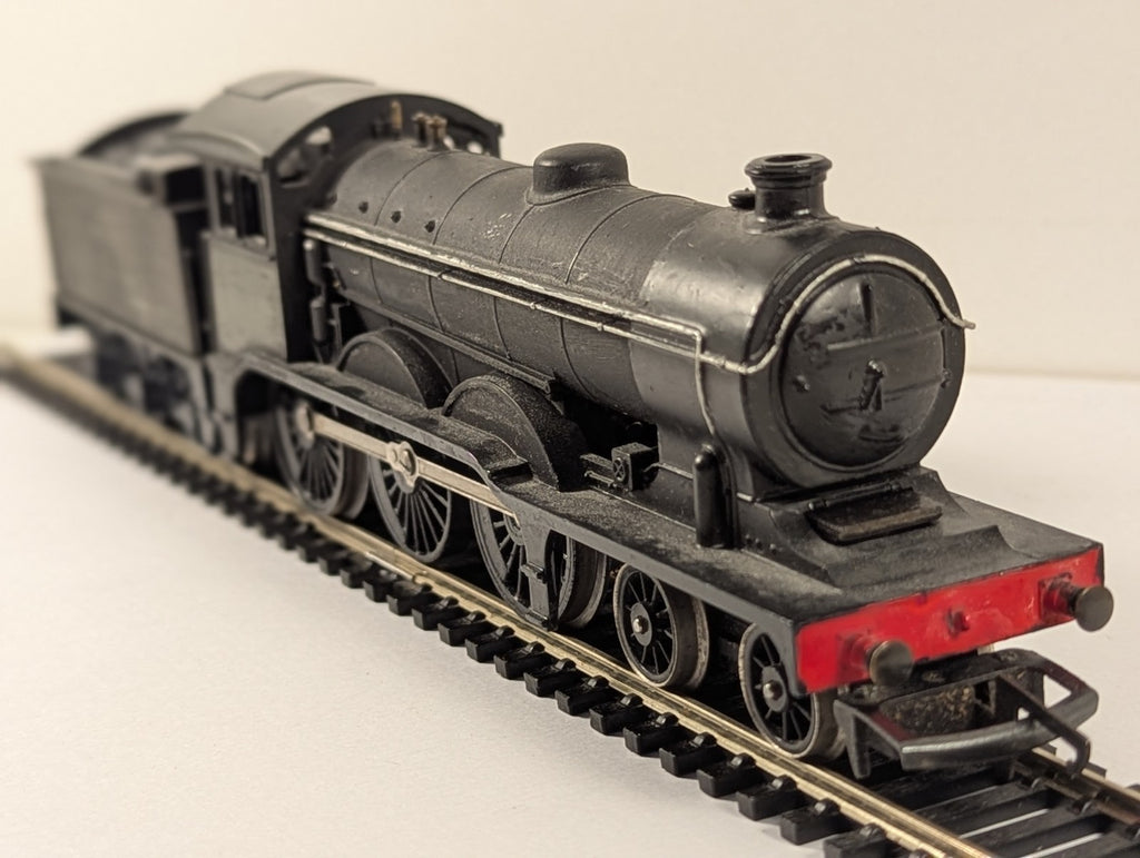 Tri-ang Hornby R150 OO Gauge Class B12 4-6-0 – Repainted