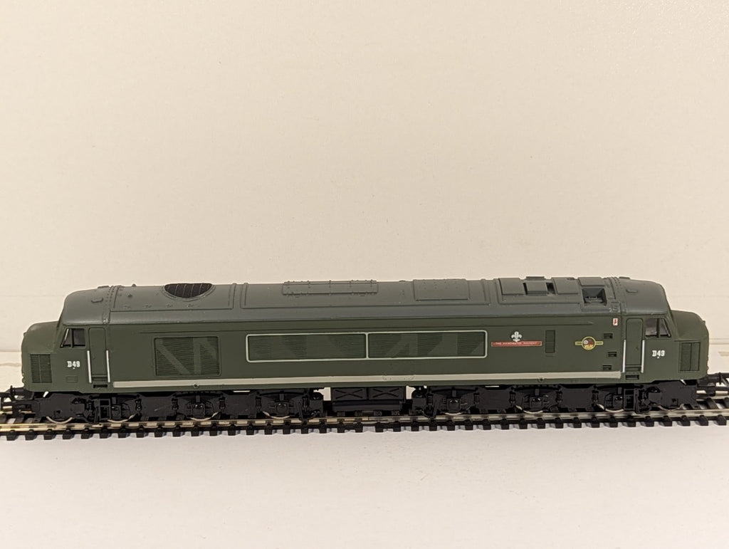Mainline OO Gauge Class 45 D49 "The Manchester Regiment" BR Green - Boxed