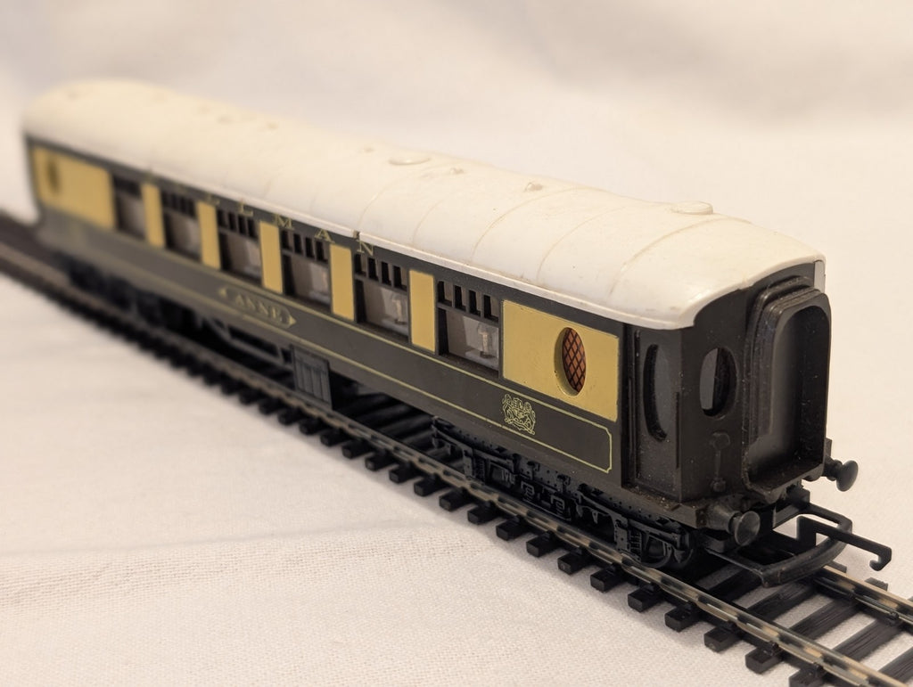Tri-ang R228 OO Gauge Pullman Coach “Anne”
