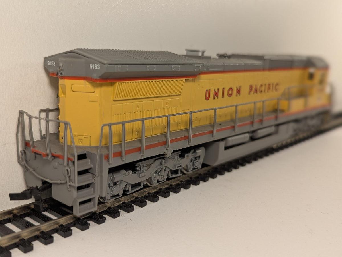 Bachmann Spectrum HO Gauge Dash 8 40C Locomotive 9183 Union Pacific 85002