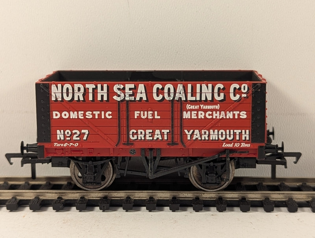 Bachmann OO Gauge 7-Plank Open Wagon North Sea Coaling Co. Goods Wagon 27