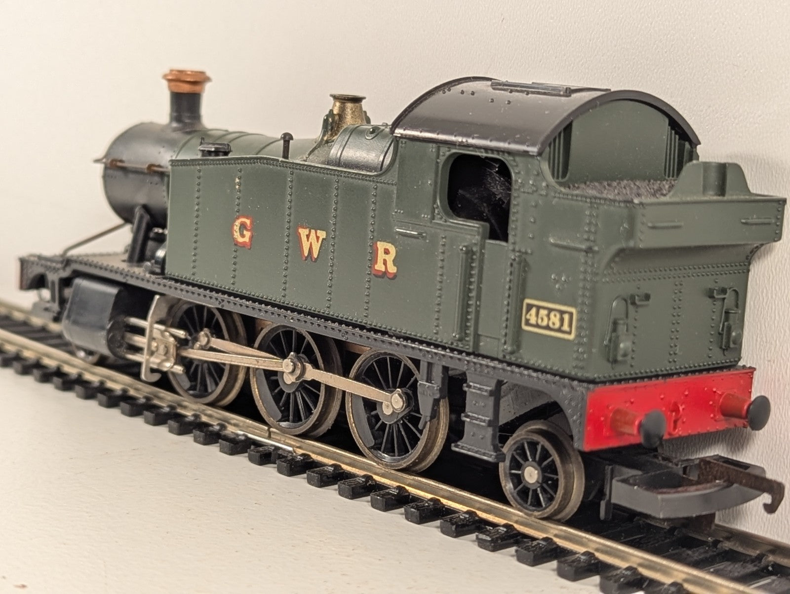 Lima GWR Class 45xx 2-6-2T “Small Prairie” GWR Unlined Green