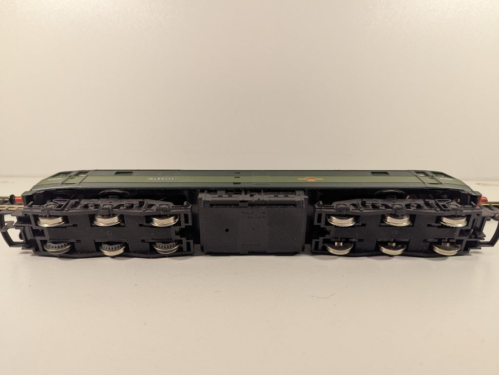 Hornby R073 BR Class 47 D1670 “Mammoth” BR Two Tone Green