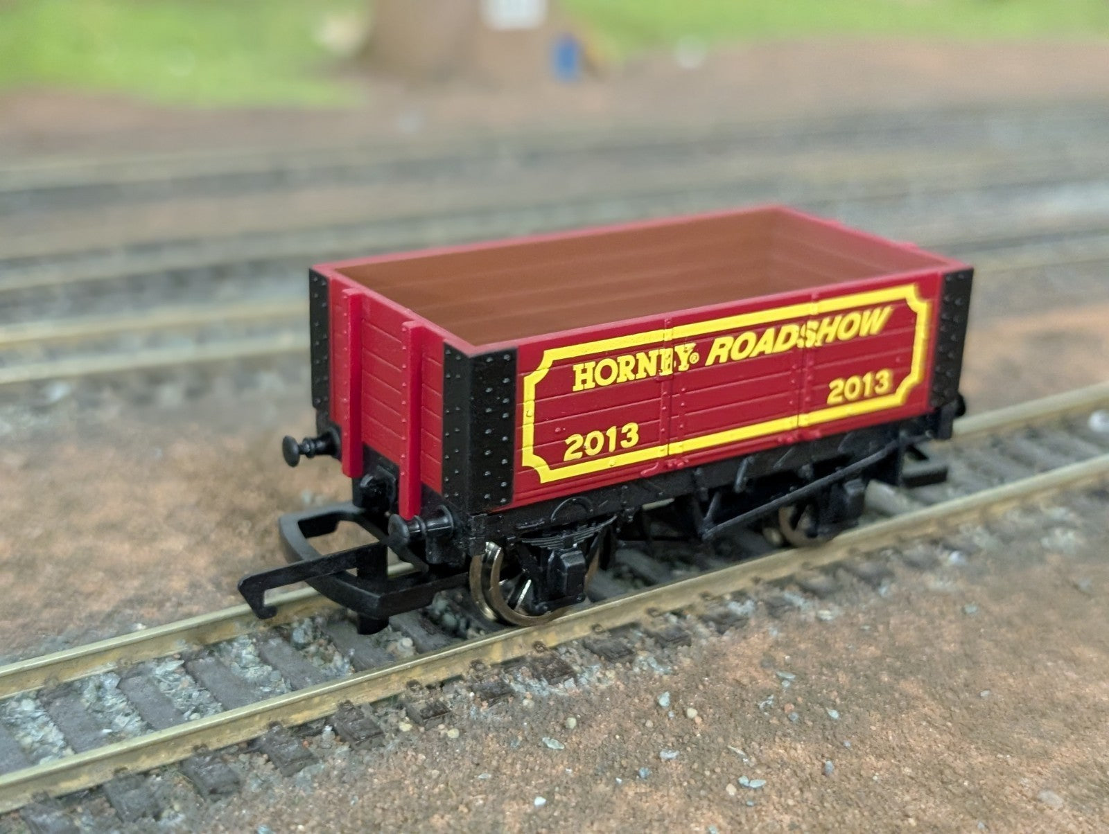 Hornby 2013 Roadshow Wagon OO Gauge