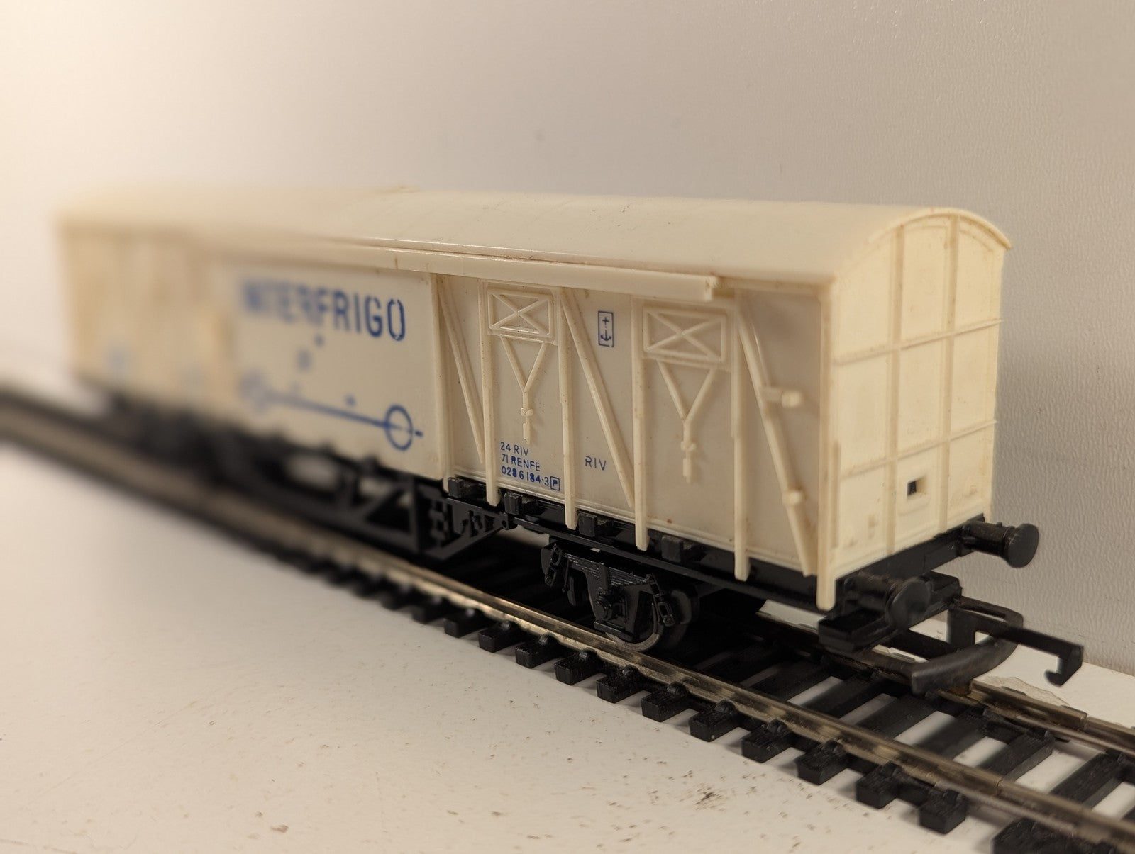 Tri-ang Hornby OO Gauge Interfrigo Refrigerated Van 028 6 184-3 P