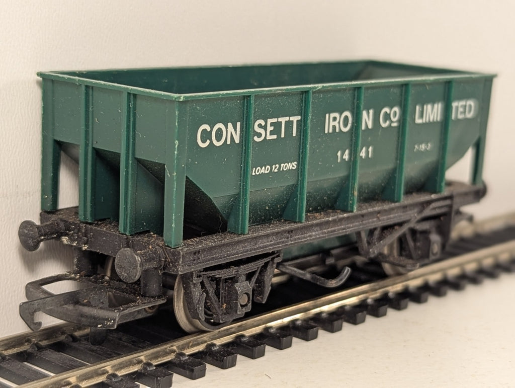 Tri-ang OO Gauge 12 Ton Operating Hopper Wagon Consett Goods Wagon