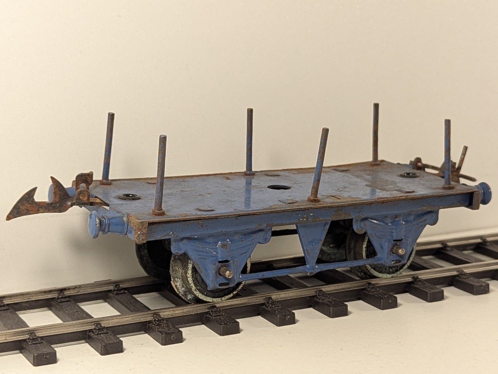 Hornby Series O Gauge Tinplate Stake Wagon Blue