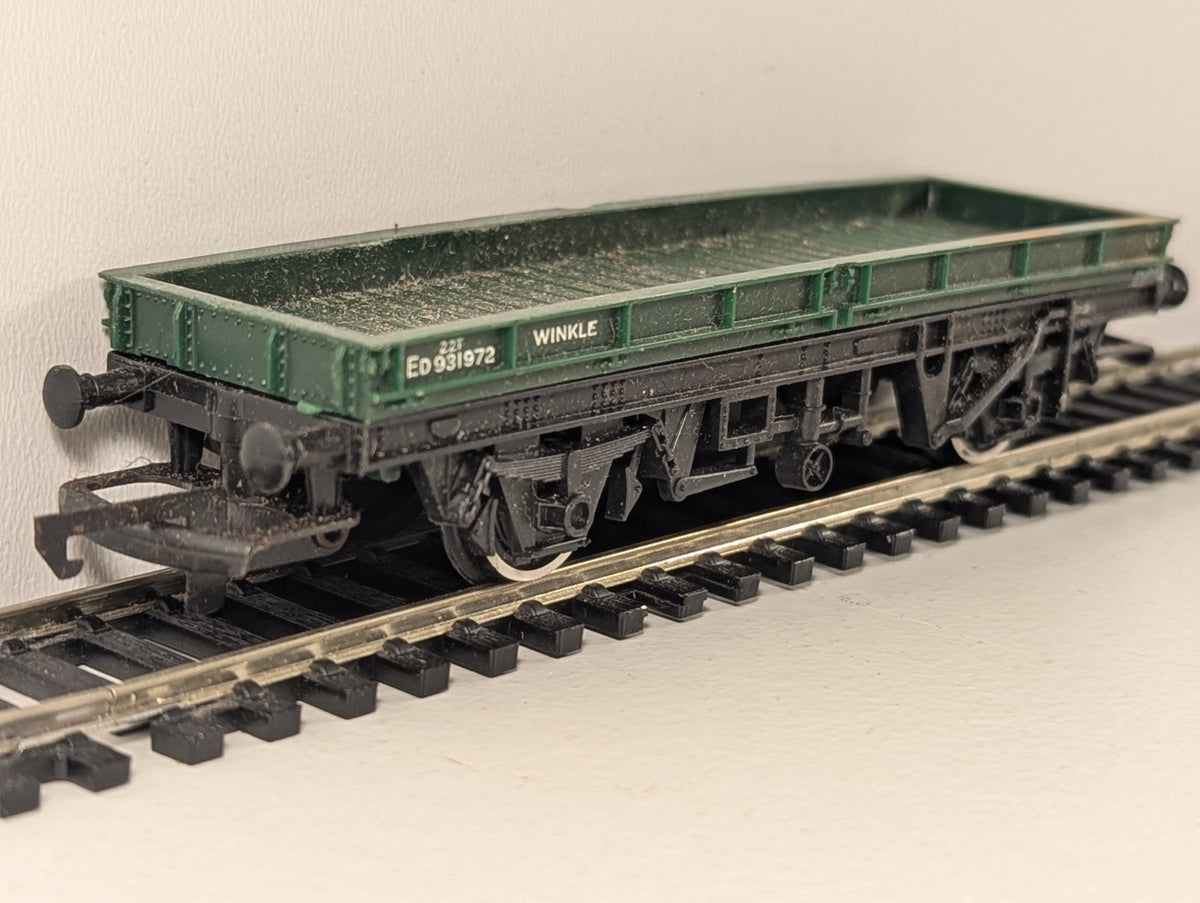 Hornby R019 OO Gauge Plate Wagon with Load – ED931972