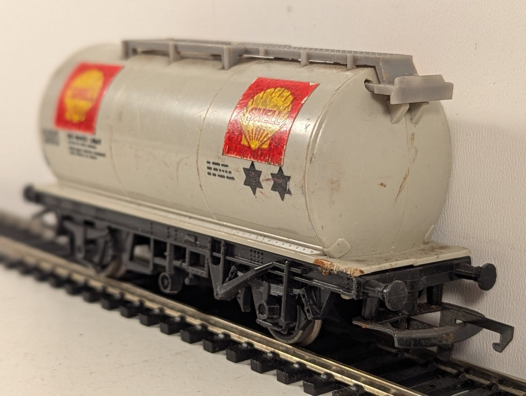 Hornby OO Gauge Shell Tank Wagon 500 Shell Grey