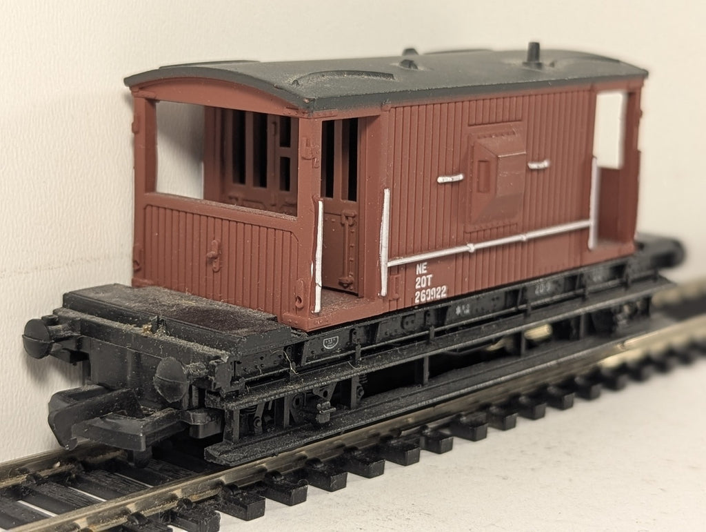 Bachmann OO Gauge NE 20 Ton Goods Brake Van 260922 NE Bauxite