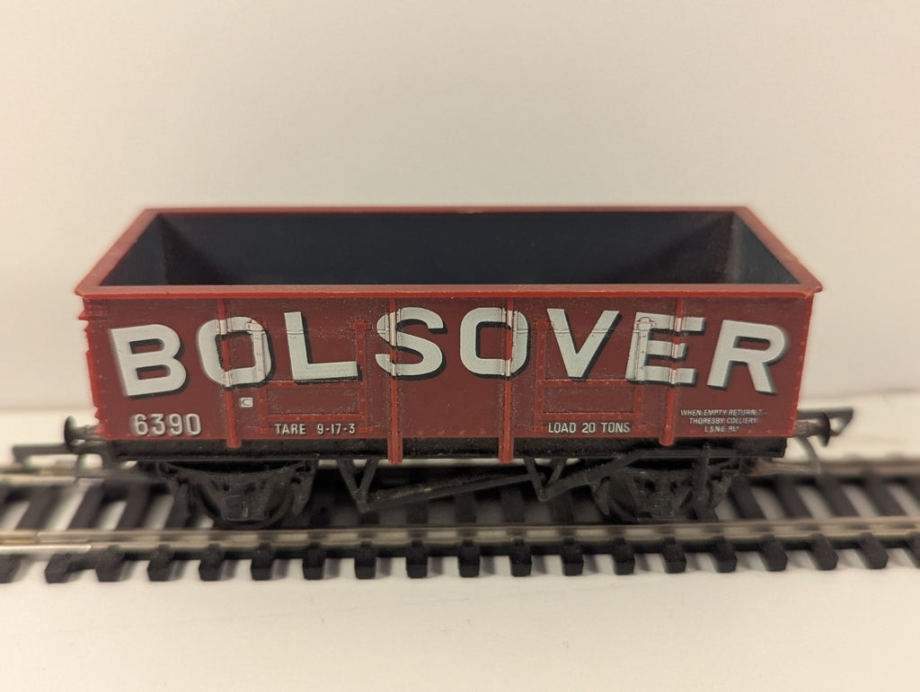 Hornby OO Gauge R136 ‘Bolsover’ 20T Mineral Wagon