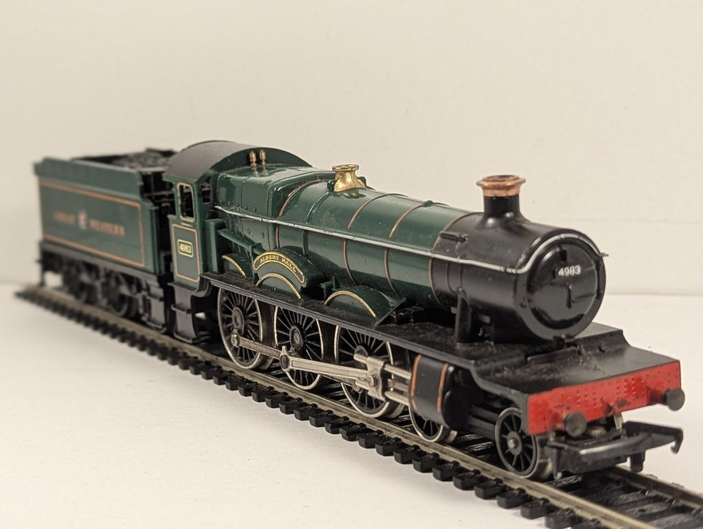 Hornby OO Gauge GWR Hall Class 4-6-0 'Albert Hall' Steam Locomotive 4983