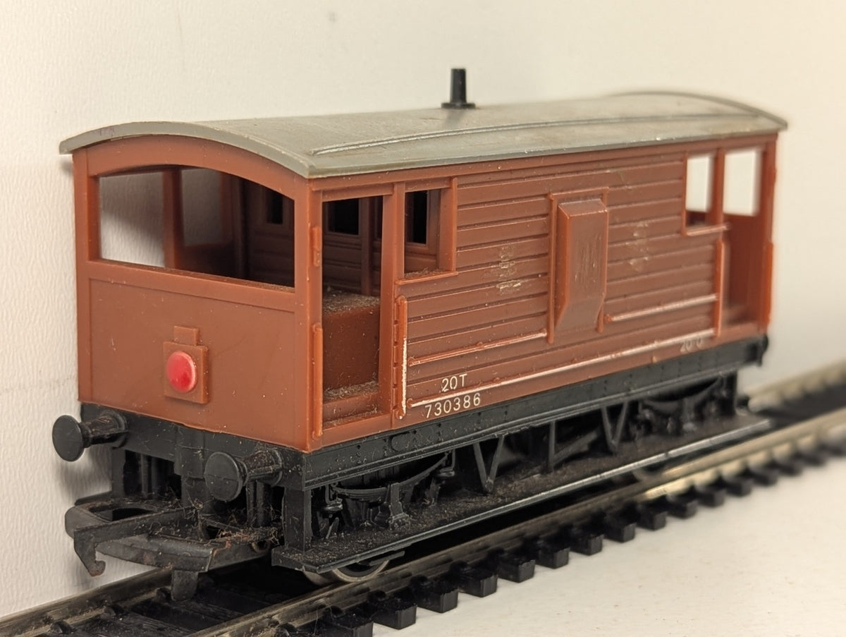 Hornby OO Gauge BR 20 Ton Brake Van 730386 BR Bauxite R124