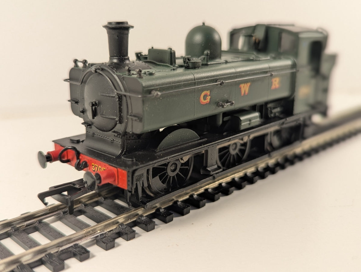 Bachmann 32-204 OO Gauge GWR 8750 Class Pannier Tank – Renumbered in GWR Green