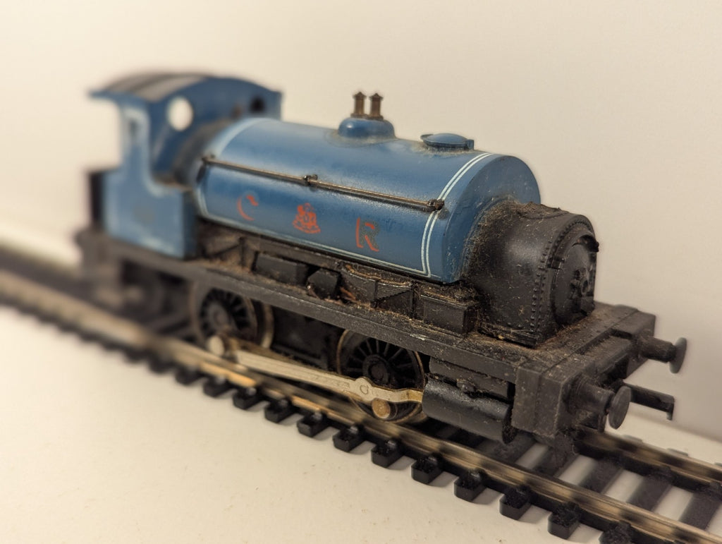 Hornby OO Gauge Caledonian Railway 0-4-0 Saddle Tank Spares or Repair