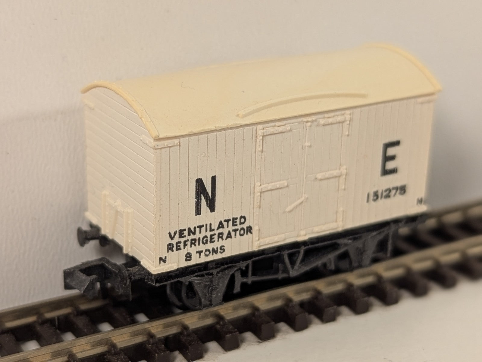 Peco N Gauge NE Refrigerator Van