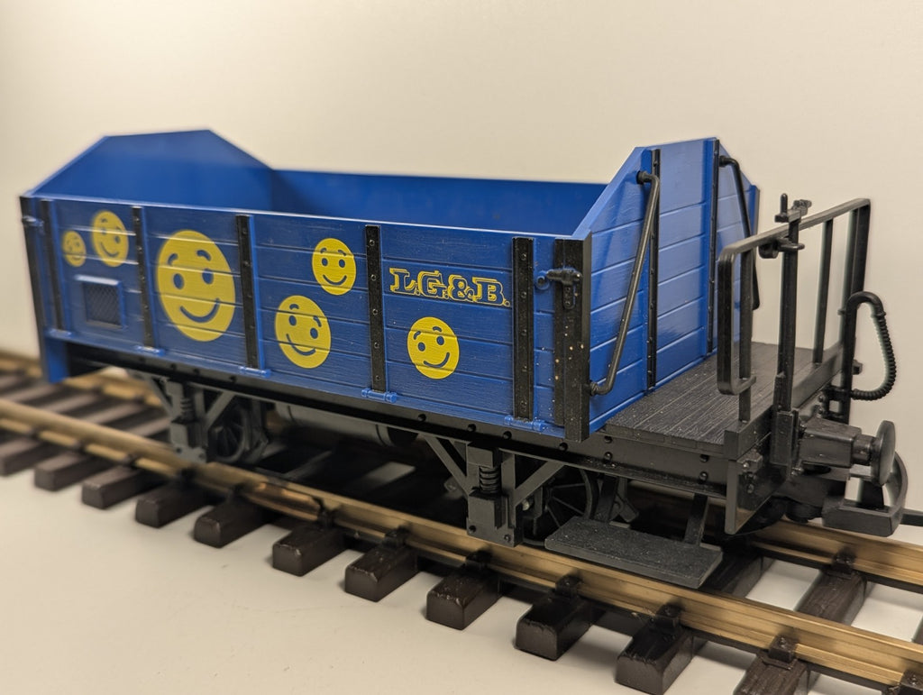 LGB 94306 G Gauge Smiley Face Gondola