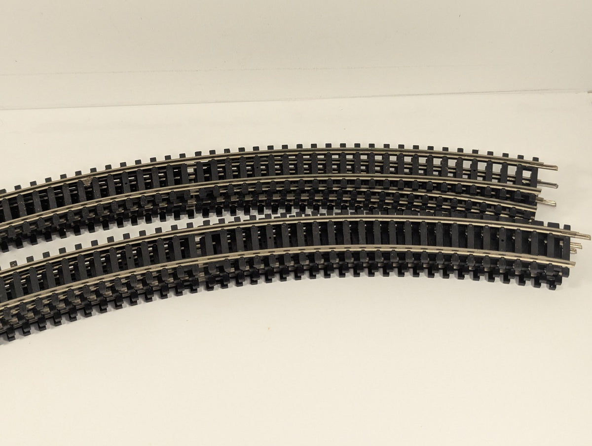Hornby OO Gauge R607 2nd Radius Double Curve Track