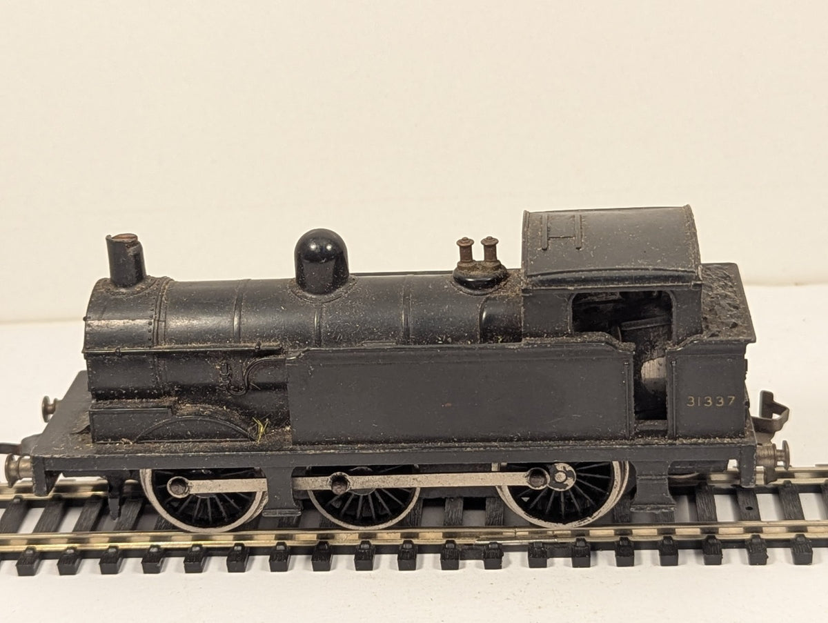 Hornby Dublo 2206 OO Gauge BR R1 0-6-0T Tank Loco 31337