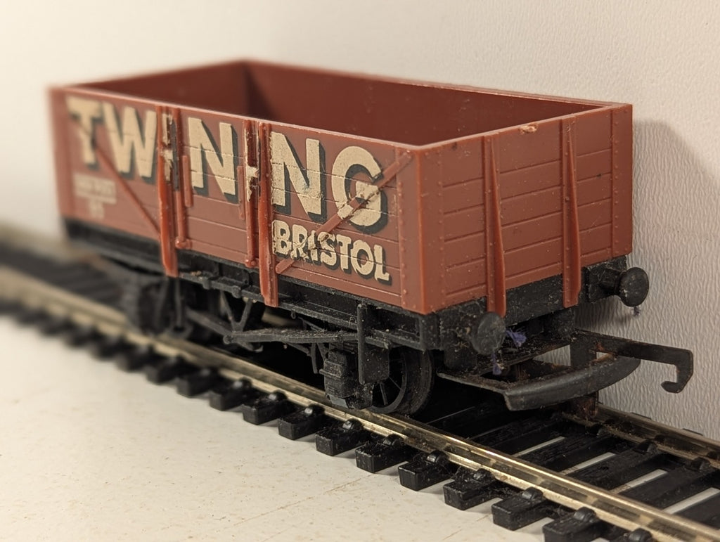 Wrenn OO Gauge 5-Plank Wagon Open Wagon 95 Twining (Bristol) Brown