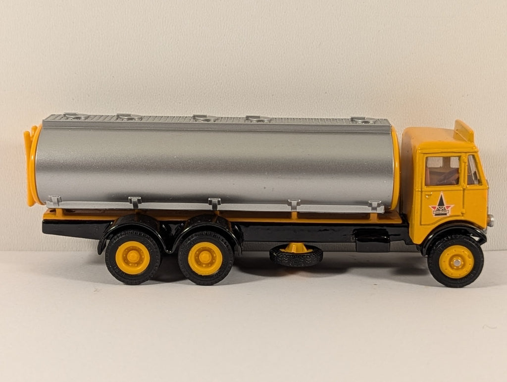 Exclusive First Editions (EFE) AEC Mammoth Tanker – LPG Transport Livery – 1:76