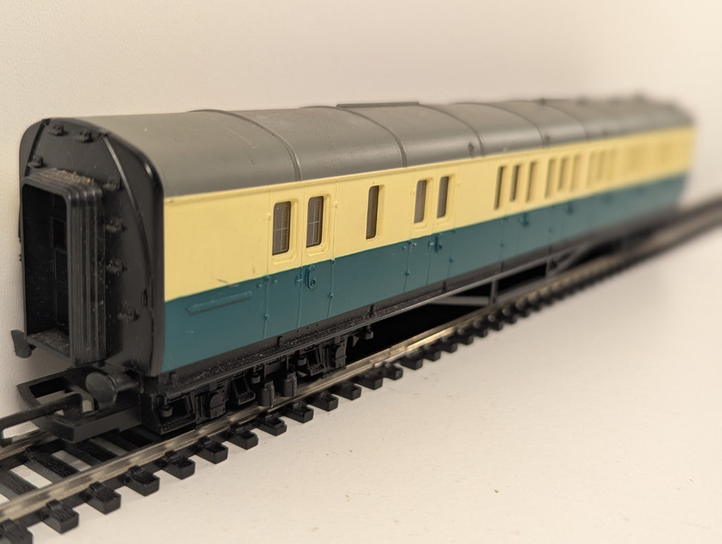 Hornby R.121 Thomas and friends LNER Brake Coach