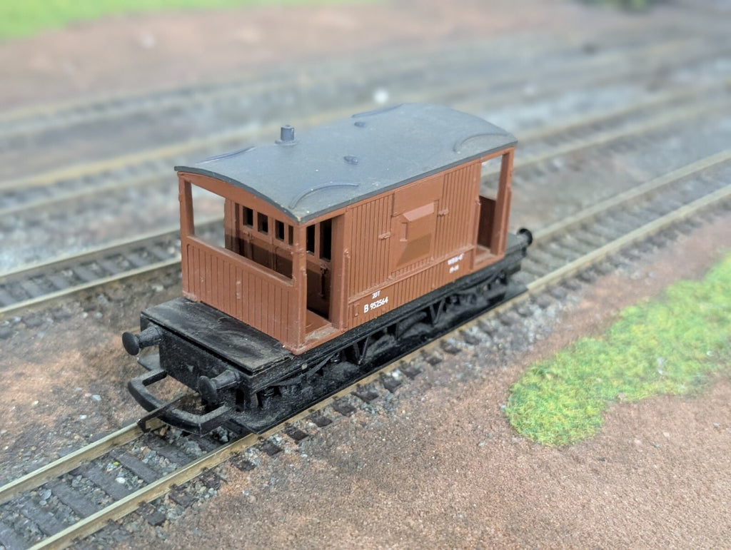 Hornby Railroad R6368 OO Gauge BR 20 Ton Brake Van Bauxite