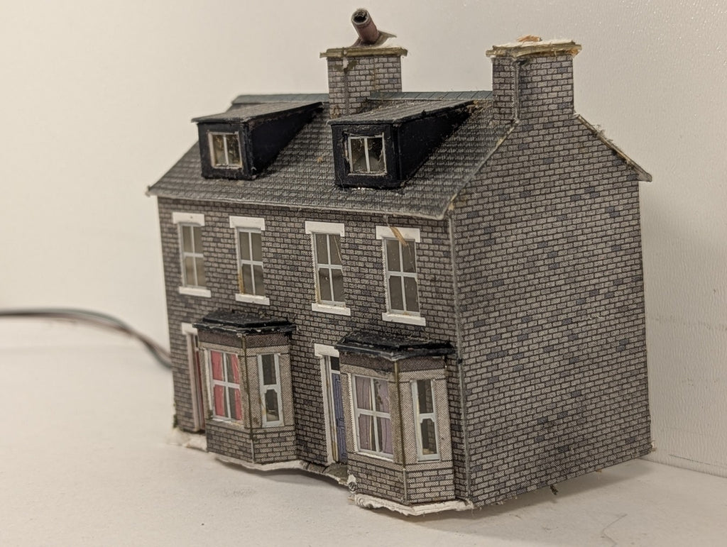 Metcalfe N Gauge stone Town Houses Buildings & Structures With Lights