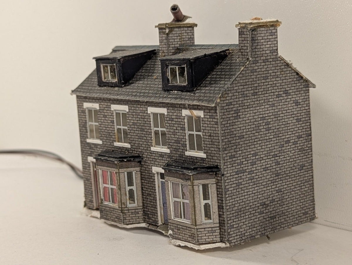 Metcalfe N Gauge stone Town Houses Buildings & Structures With Lights