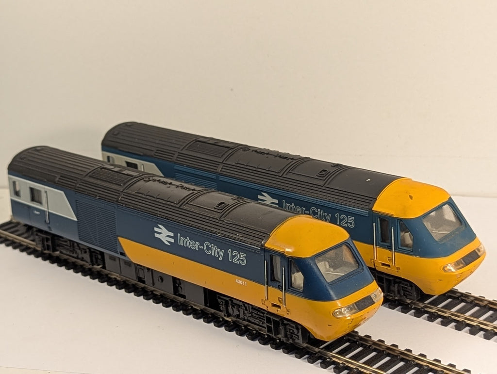 Hornby OO Gauge BR Blue Grey Class 43 HST Intercity 125 2 Car Set
