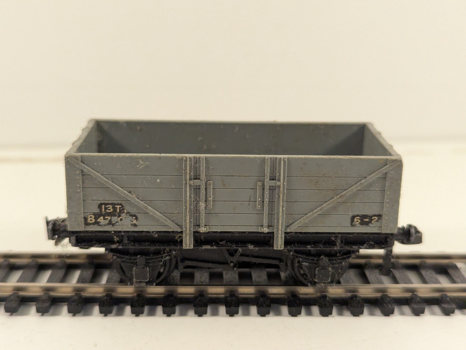 Hornby Dublo OO Gauge Grey Open Wagon - Damaged Lettering & Numbering