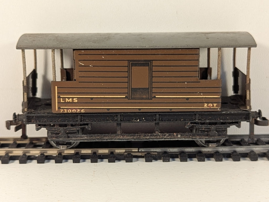 Hornby Dublo OO Gauge LMS 20 Ton Brake Van Brown