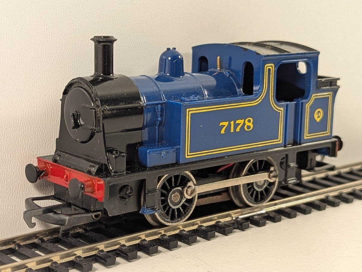 Hornby R255 OO Gauge 0-4-0 Industrial Tank Loco 7178