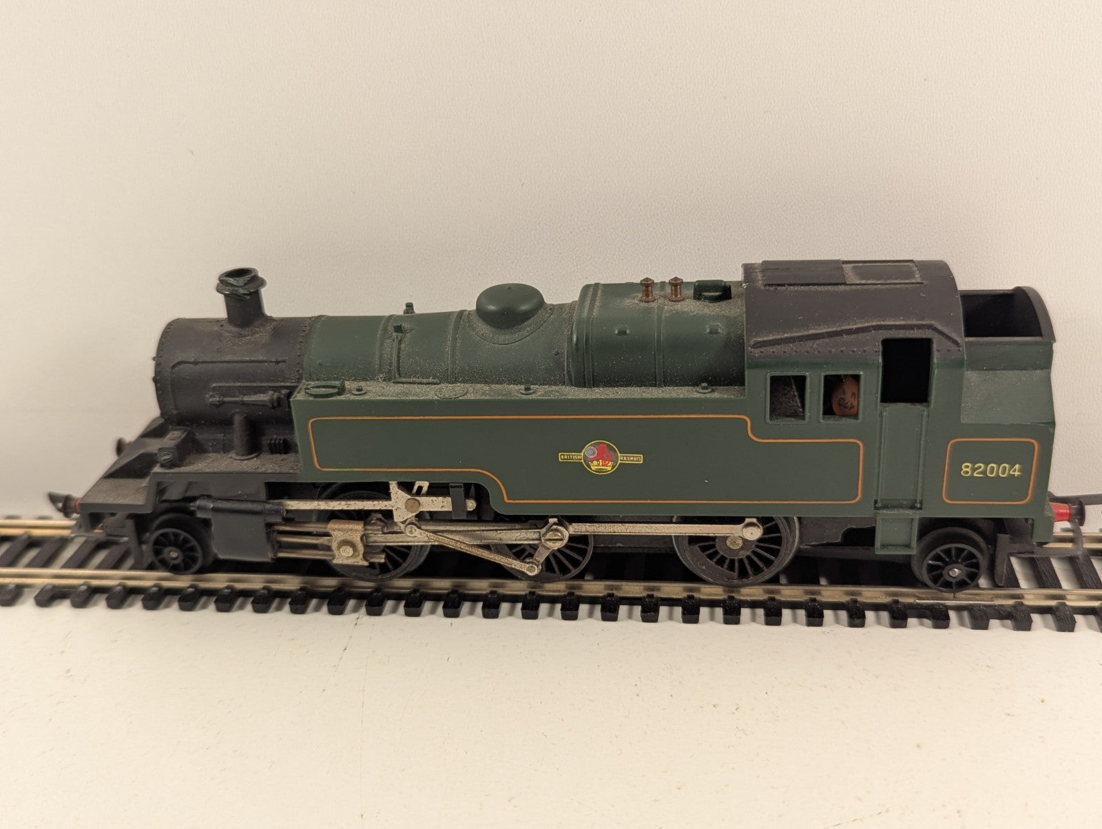 Tri-ang Hornby OO Gauge R59 BR Green Class 3MT 2-6-2 Tank 82004 Needs Attention