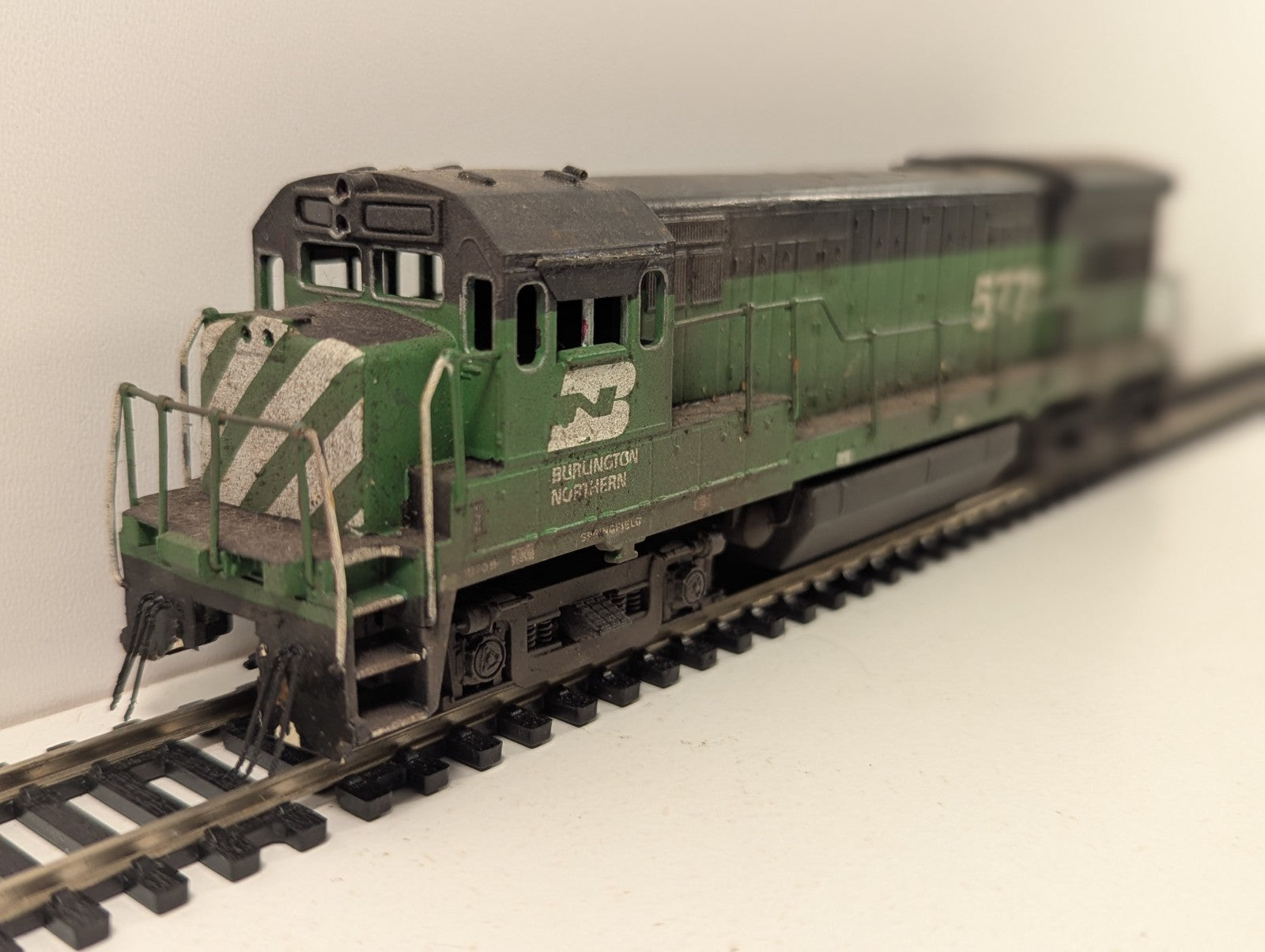 Atlas HO Gauge Burlington Northern GE U30B Dummy Diesel Locomotive