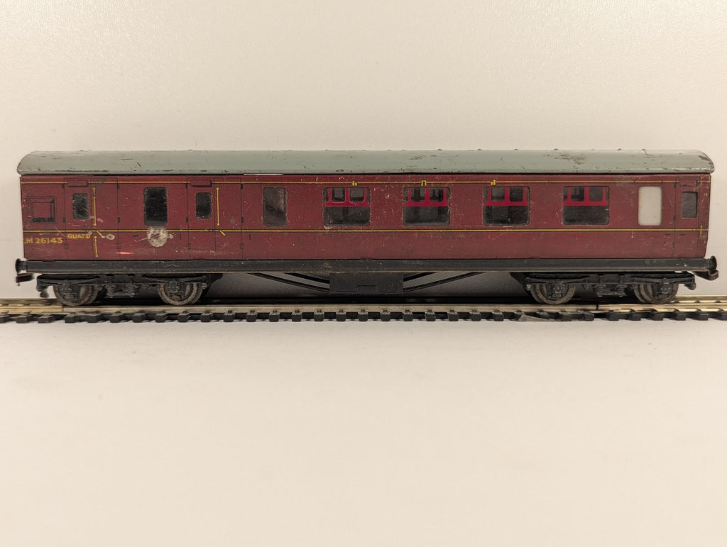 Hornby Dublo OO Gauge BR Corridor Brake Second Coach Passenger Coach M26143