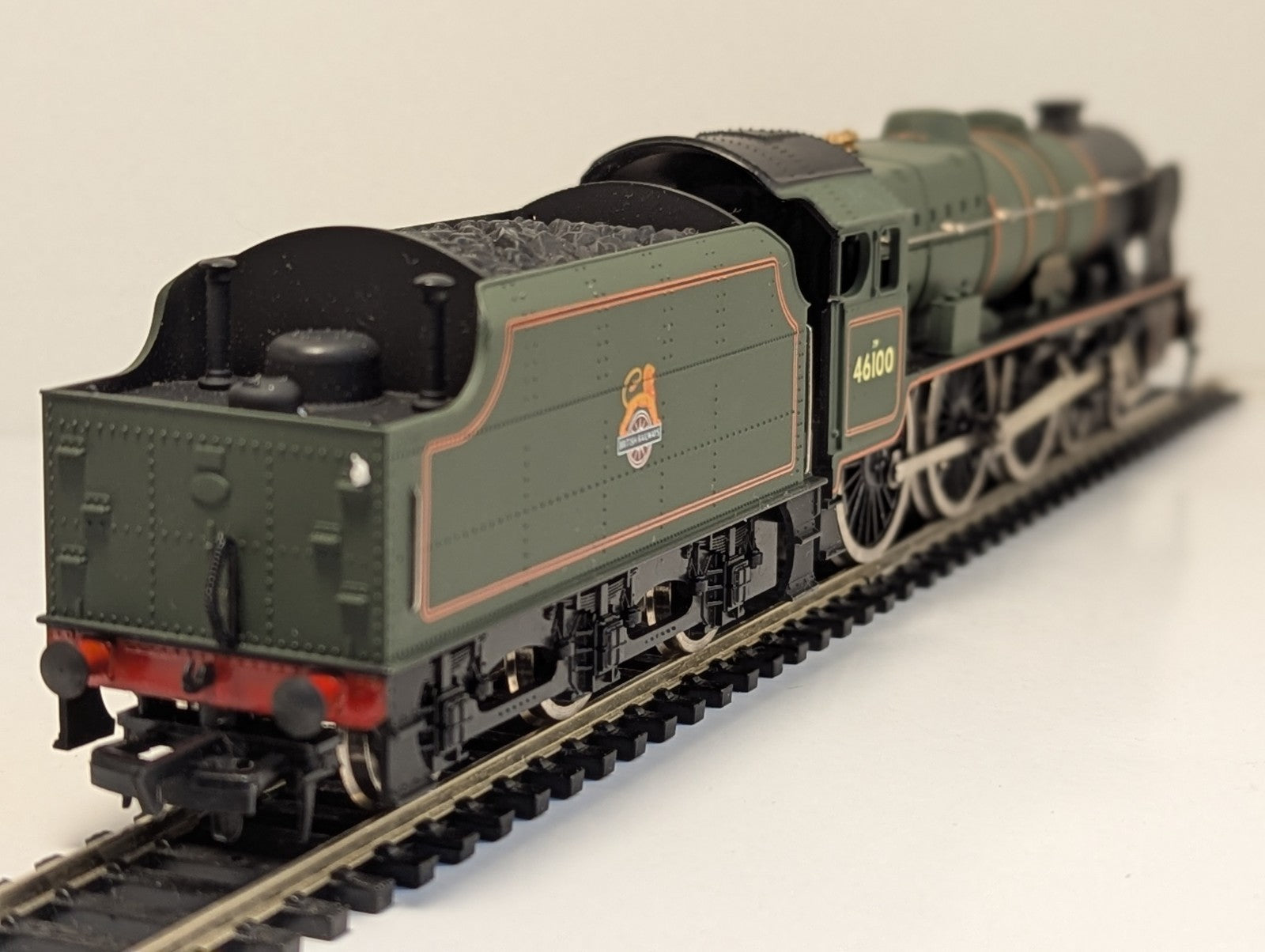 Mainline Railways 37-052 BR Class 7P 46100 Royal Scot Steam Locomotive