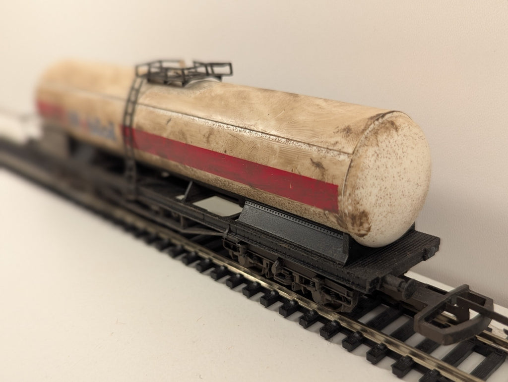 Lima HO Mobiloil Tank Wagon Heavy Weathered Finish