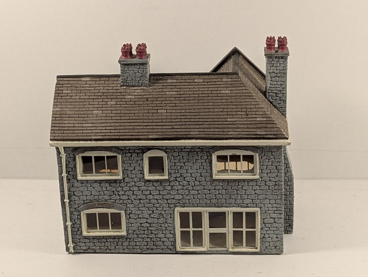 Hornby OO Gauge Skaledale Station Master's House Model Railway Building Stone