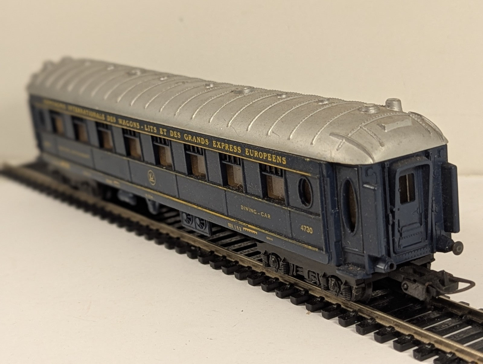 Lima L309202 CIWL Dining Car H0 Gauge - Missing Buffer Head