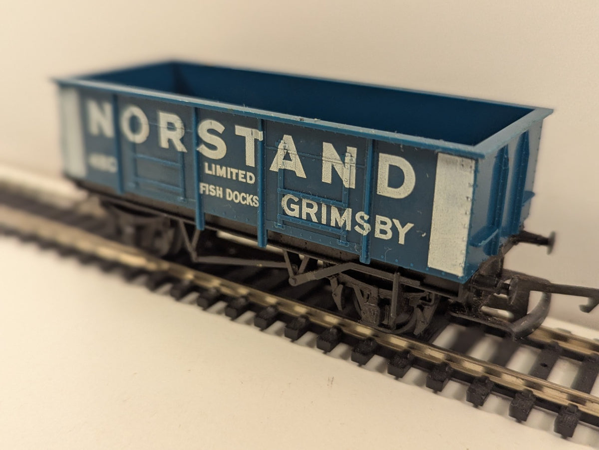 Hornby R220 OO Norstand Grimsby Fish Docks Wagon